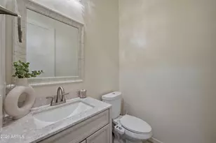 3010 E Desert Ln, Phoenix, AZ 85042 - Photo 17