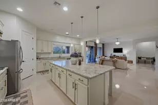 3010 E Desert Ln, Phoenix, AZ 85042 - Photo 13