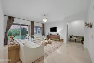 3010 E Desert Ln, Phoenix, AZ 85042 - Photo 9