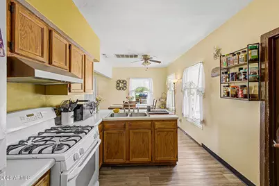 1110 N 11th Street, Phoenix, AZ 85006 - Photo 11