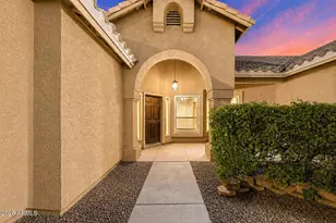 407 W Sagebrush St, Gilbert, AZ 85233 - Photo 9