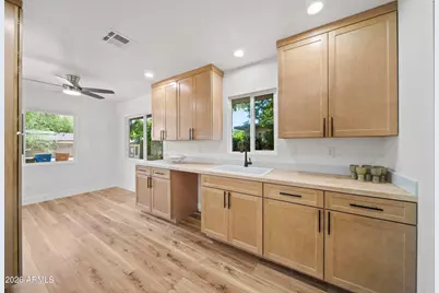 247 S Mesquite Street, Wickenburg, AZ 85390 - Photo 11