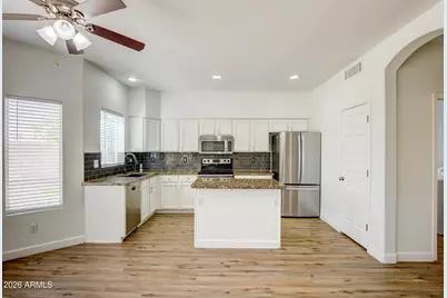 1550 N Sunset Place, Chandler, AZ 85225 - Photo 13