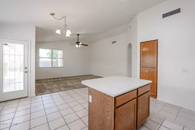 9833 W Yukon Drive, Peoria, AZ 85382 - Photo 5