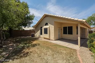 9833 W Yukon Dr, Peoria, AZ 85382 - Photo 17