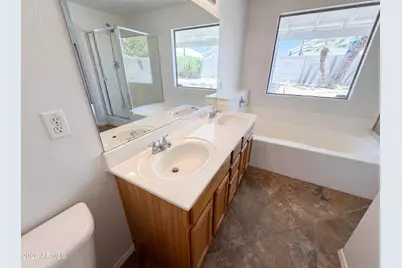 8271 N 112th Avenue, Peoria, AZ 85345 - Photo 19