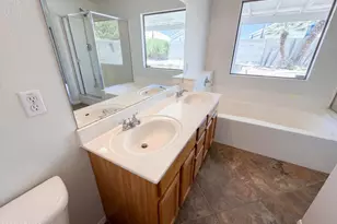 8271 N 112th Ave, Peoria, AZ 85345 - Photo 19