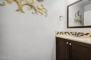 1126 W Elliot Rd, Chandler, AZ 85224 - Photo 11