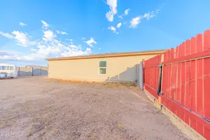 12245 W Delwood Dr, Arizona City, AZ 85123 - Photo 41