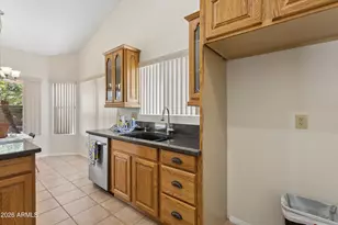 2743 E Cathedral Rock Dr, Phoenix, AZ 85048 - Photo 7