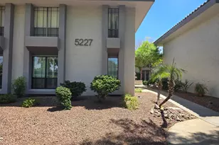 5227 N 24th St, Phoenix, AZ 85016 - Photo 1