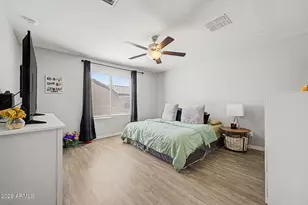 8037 W Agora Ln, Phoenix, AZ 85043 - Photo 13