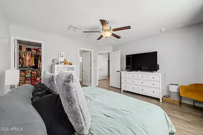 8037 W Agora Lane, Phoenix, AZ 85043 - Photo 15