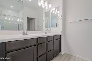 2669 S Peppertree Dr, Gilbert, AZ 85295 - Photo 9