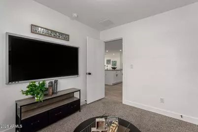 5236 S 13th Place, Phoenix, AZ 85040 - Photo 11