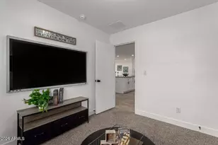 5236 S 13th Pl, Phoenix, AZ 85040 - Photo 9