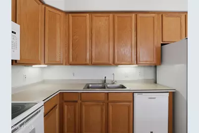19599 N Coyote Lakes Parkway, Surprise, AZ 85378 - Photo 13