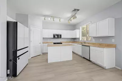 16815 N 172nd Avenue, Surprise, AZ 85388 - Photo 3
