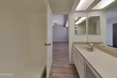 1010 W Blackhawk Drive, Phoenix, AZ 85027 - Photo 9