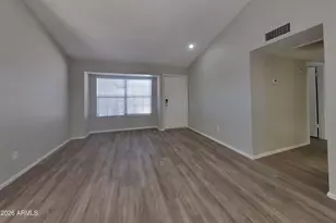 1010 W Blackhawk Dr, Phoenix, AZ 85027 - Photo 3