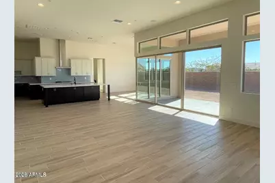 9273 W Country Club Trail, Peoria, AZ 85383 - Photo 11