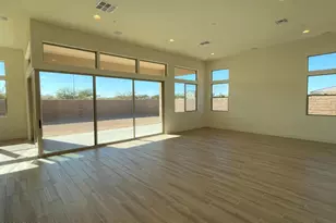 9273 W Country Club Trail, Peoria, AZ 85383 - Photo 9