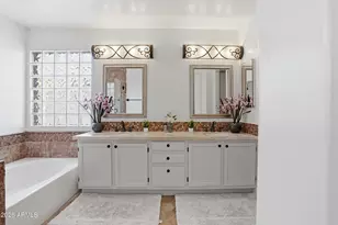4554 E Michelle Dr, Phoenix, AZ 85032 - Photo 15