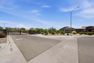 5804 N 90th Dr, Glendale, AZ 85305 - Photo 27