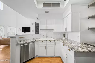 101 N 7th Street #212, Phoenix, AZ 85034 - Photo 9