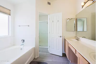 4381 E Campo Bello Drive, Phoenix, AZ 85032 - Photo 15