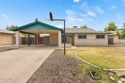 9855 N 56th Drive, Glendale, AZ 85302 - Photo 1