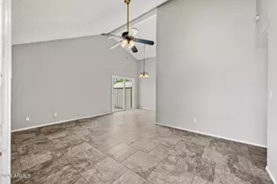 9855 N 56th Dr, Glendale, AZ 85302 - Photo 11