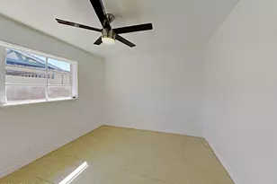 4007 W Tuckey Ln, Phoenix, AZ 85019 - Photo 11
