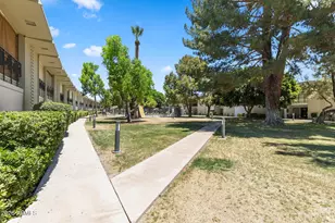 6125 E Indian School Rd, Scottsdale, AZ 85251 - Photo 27