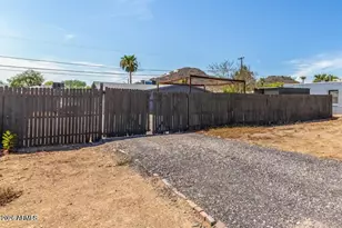 9424 N 2nd Pl, Phoenix, AZ 85020 - Photo 3