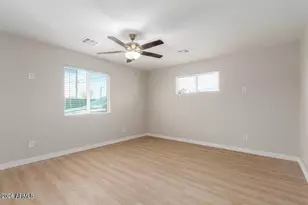 9424 N 2nd Pl, Phoenix, AZ 85020 - Photo 11