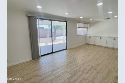 2401 E Meadowbrook Avenue, Phoenix, AZ 85016 - Photo 13
