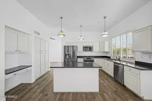 11102 W Dana Ln, Avondale, AZ 85392 - Photo 13
