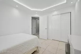 8740 W Keim Dr, Glendale, AZ 85305 - Photo 31