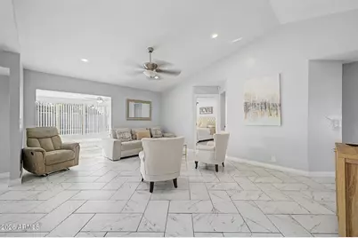 8740 W Keim Drive, Glendale, AZ 85305 - Photo 9