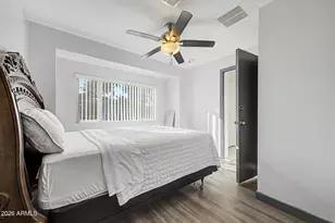 8740 W Keim Dr, Glendale, AZ 85305 - Photo 35