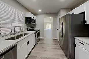 609 S Danyell Dr, Chandler, AZ 85225 - Photo 5
