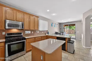 13849 W Lisbon Ln, Surprise, AZ 85379 - Photo 29