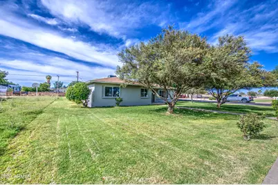 512 E Narramore Avenue, Buckeye, AZ 85326 - Photo 3