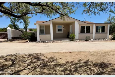 23895 W Cannon Drive, Congress, AZ 85332 - Photo 1