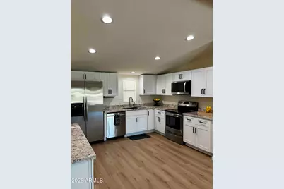 23895 W Cannon Drive, Congress, AZ 85332 - Photo 11