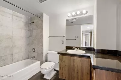 207 W Clarendon Avenue #F10, Phoenix, AZ 85013 - Photo 7