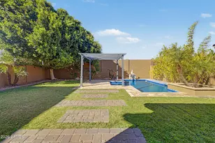 1724 W Bonanza Dr, Phoenix, AZ 85085 - Photo 43