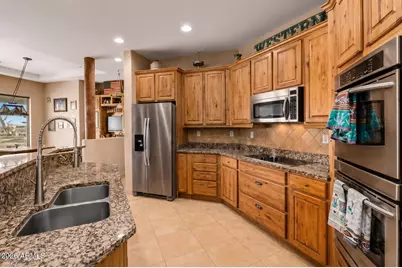 6205 S 195th Drive, Buckeye, AZ 85326 - Photo 11
