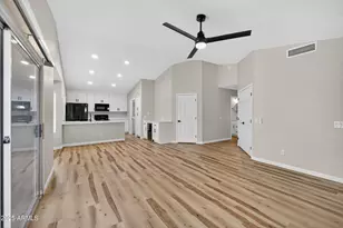 6831 S Oakmont Dr, Chandler, AZ 85249 - Photo 5